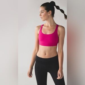Lululemon Energy Bra Jewelled Magenta Size 6 Gently Used.